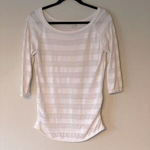 Women’s XL Rubbish Brand White Shirt.